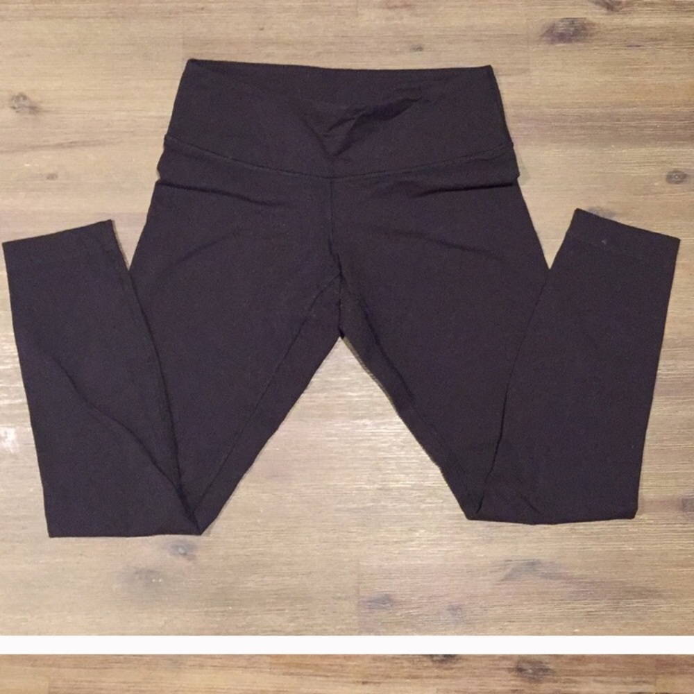 Lululemon wunder under